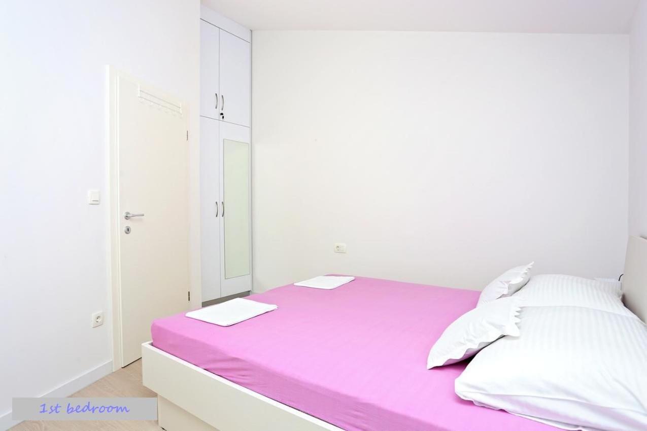 Beach House - Apartments Ana Duće Rom bilde
