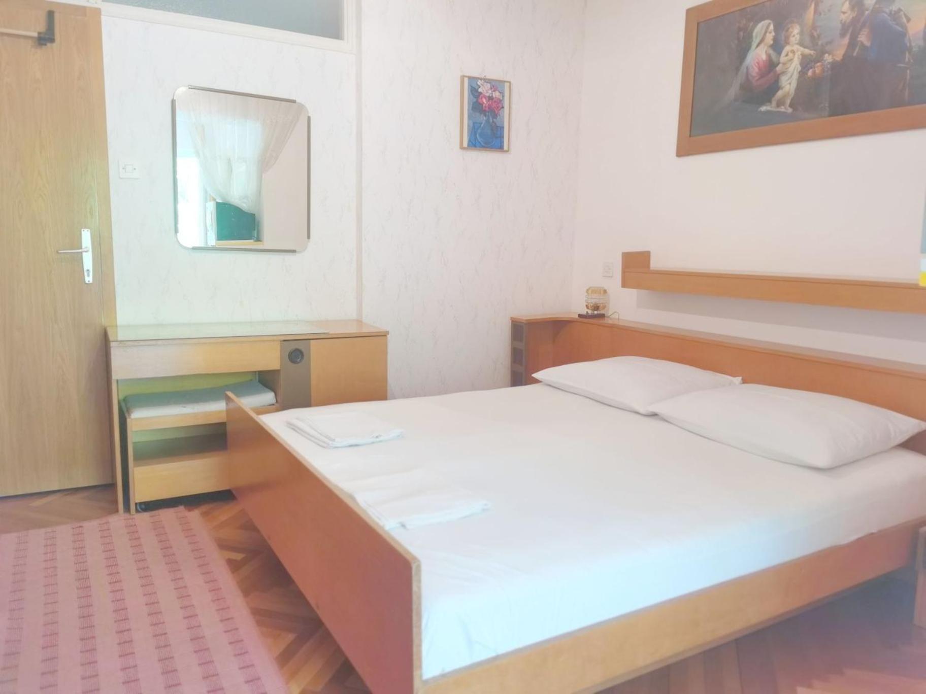 Beach House - Apartments Ana Duće Rom bilde