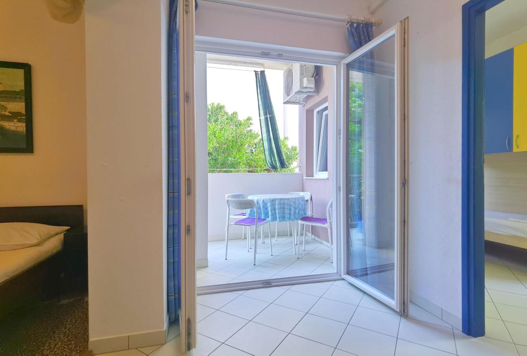 Beach House - Apartments Ana Duće Rom bilde