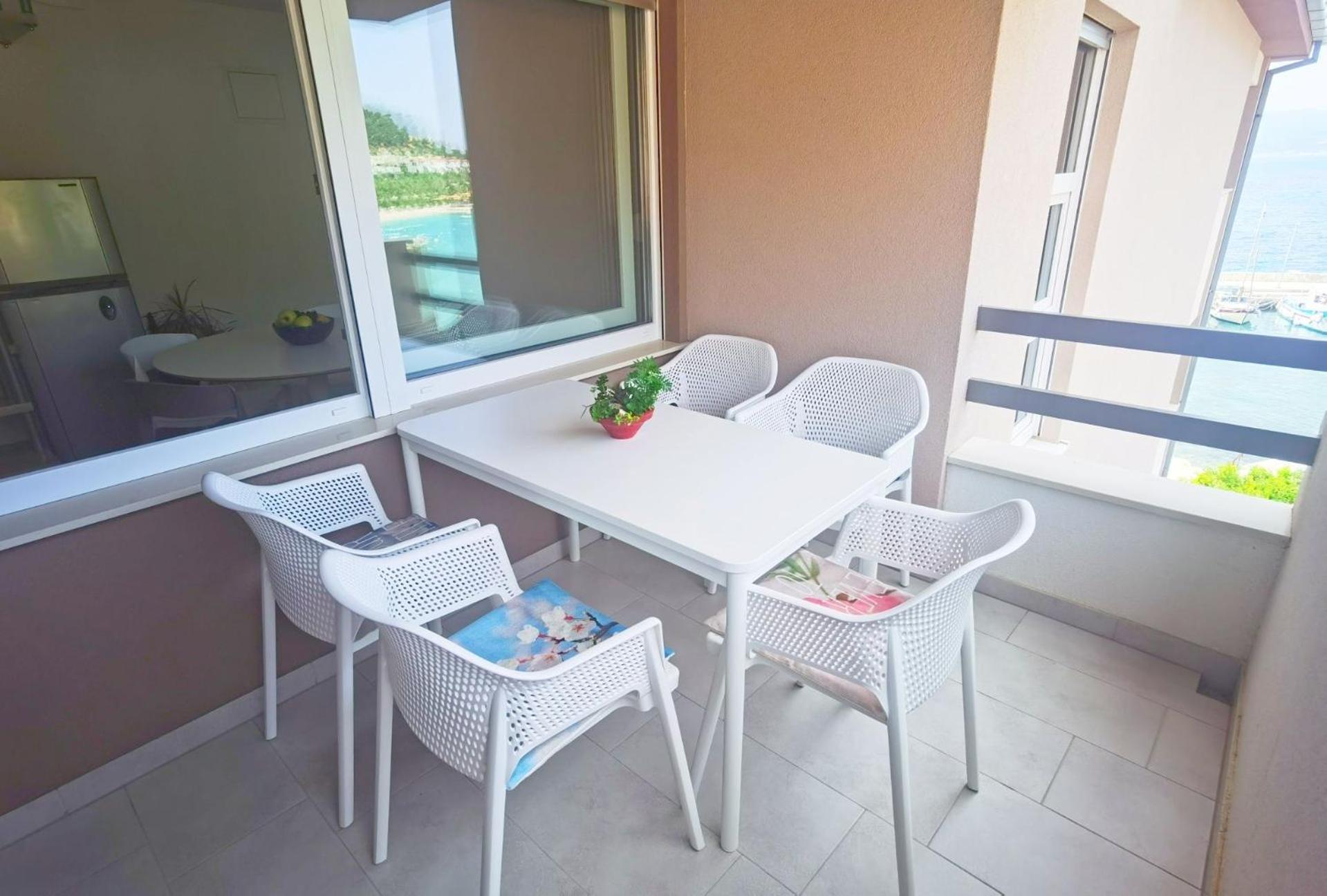 Beach House - Apartments Ana Duće Rom bilde